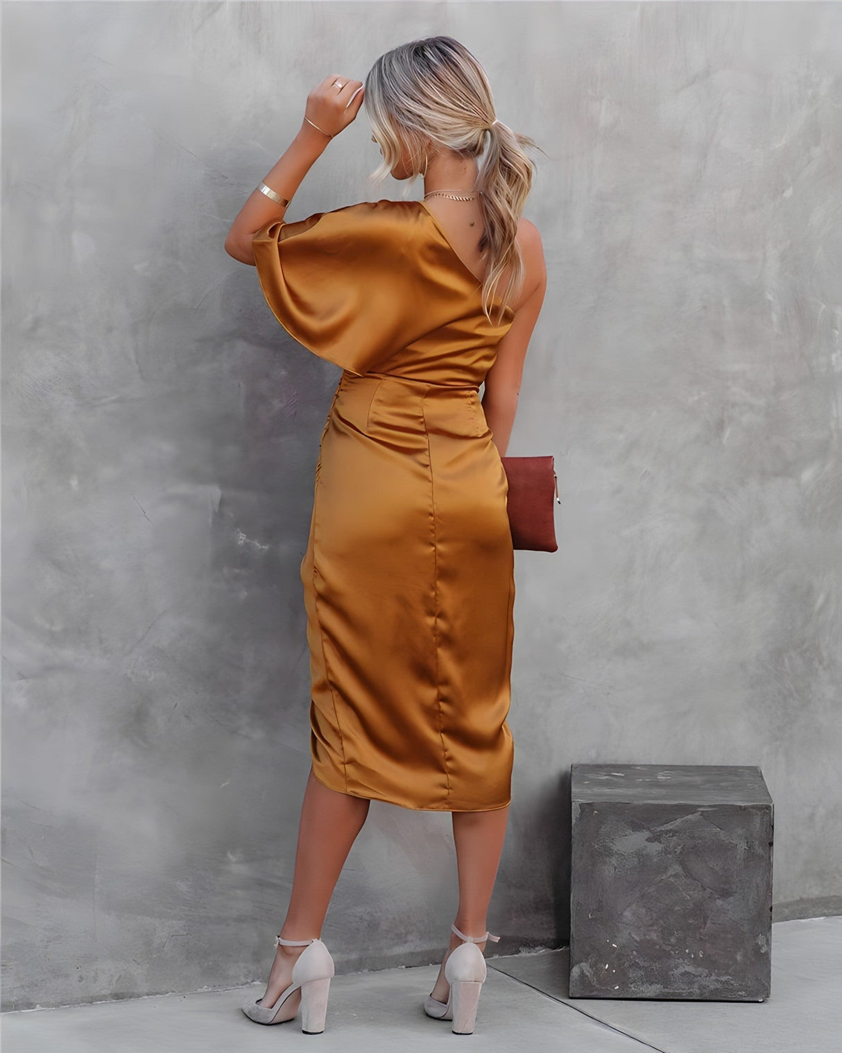 Elegantes Abendkleid aus Seide für alle Anlässe