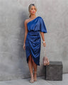 Elegantes Midikleid mit glamourösem Schnitt